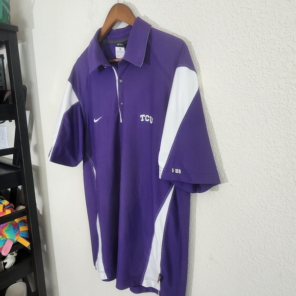Nike dri fit tcu large.       Bin 27 - Picture 2 of 6